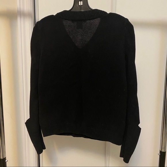 Knit cut-out sleeve sweater - Picture 3 of 4